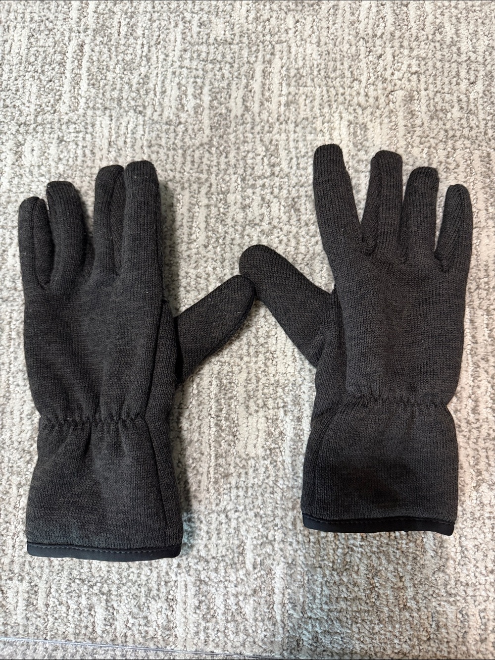 Eddie Bauer Dark Charcoal Knit Men's Gloves